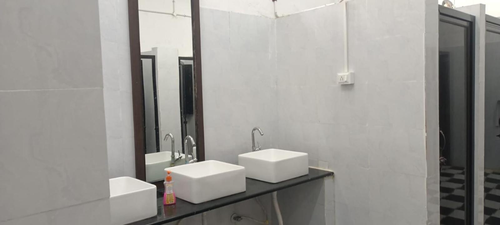 Abuzz Oxfordcaps Imperial Heights Mussoorie Dehradun 호스텔 외부 사진